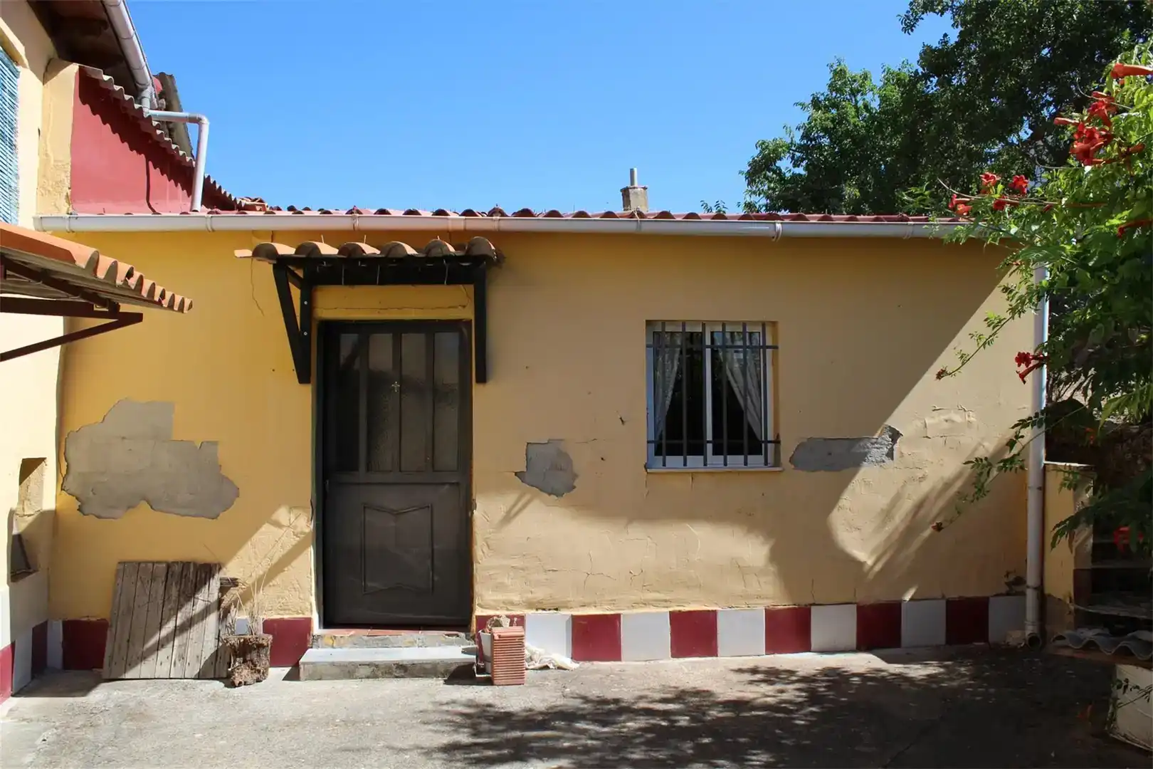 Vista exterior de Casa adosada en venta en La Ercina  con Jardín privado y Trastero