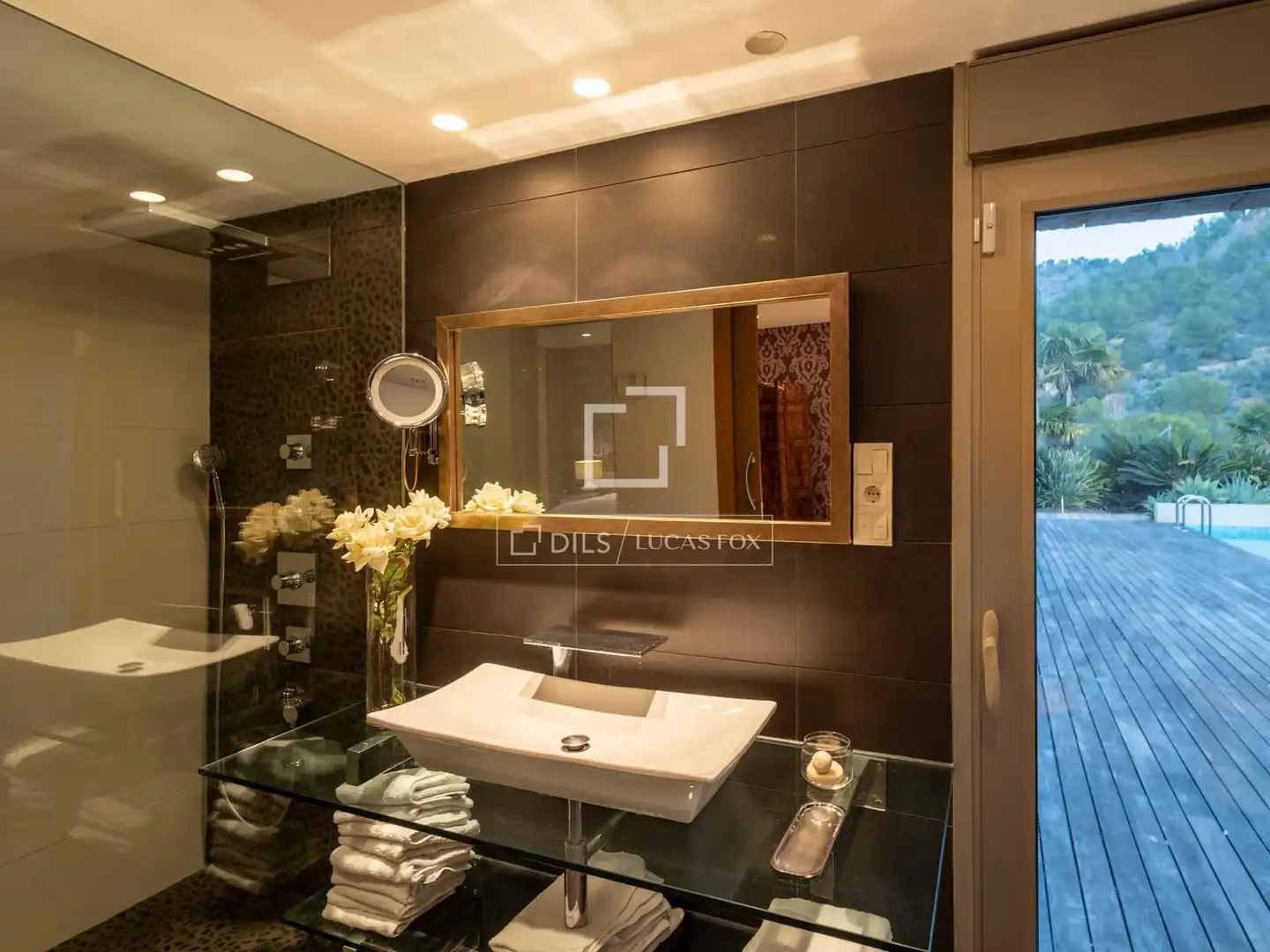 Baño de Casa o chalet en venta en Sagunto / Sagunt con Aire acondicionado, Calefacción y Jardín privado
