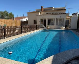 Piscina de Casa o xalet de lloguer en Canyelles amb Calefacció, Jardí privat i Terrassa