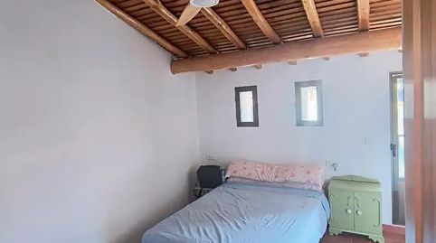 Foto 3 de Casa adosada en venda a Calle Comino, 11, Cadalso, Cáceres