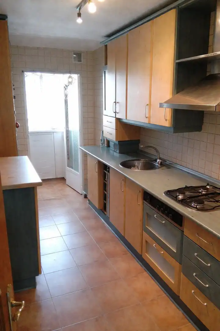 Küche von Wohnung zum Verkauf in Madrid mit Klimaanlage, Heizung und Terrasse