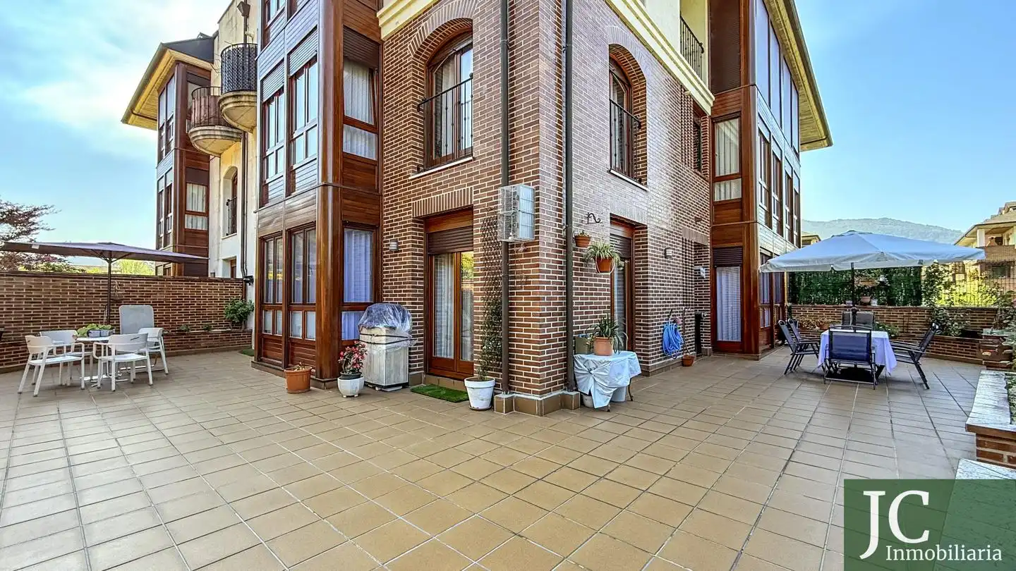 Vista exterior de Planta baja en venta en Guriezo con Calefacción y Terraza