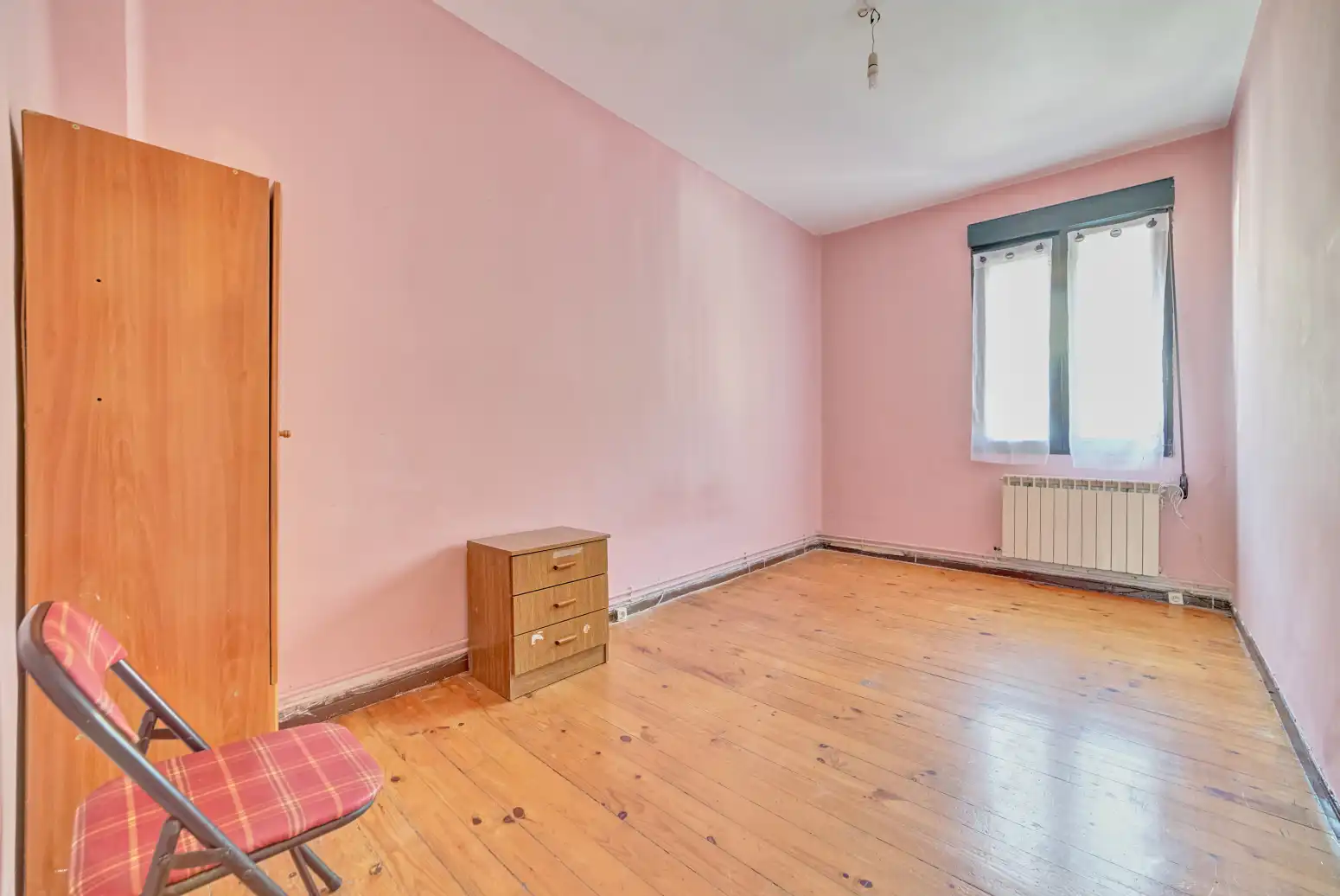 Habitación de Piso en venta en  Pamplona / Iruña con Calefacción