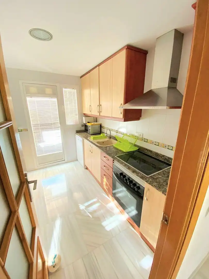 Küche von Wohnung zur Miete in Jávea / Xàbia mit Klimaanlage, Heizung und Terrasse