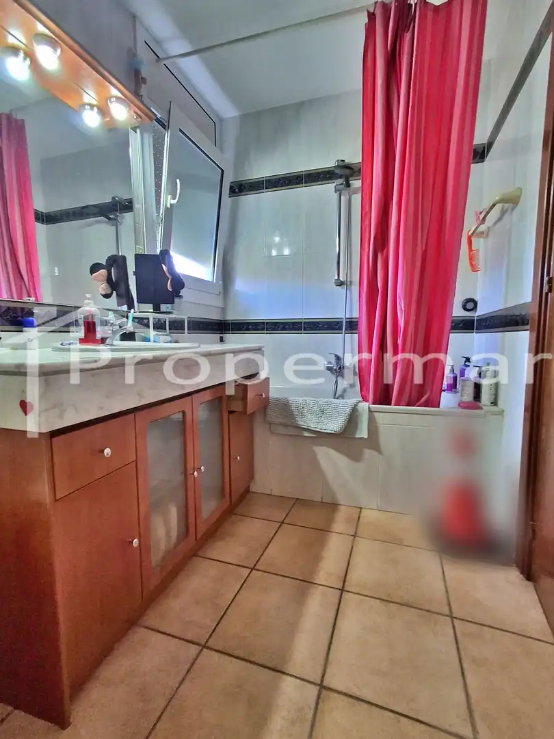 Badezimmer von Wohnung zum Verkauf in La Roca del Vallès mit Heizung