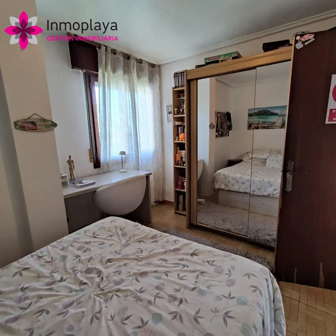 Schlafzimmer von Wohnung zum Verkauf in Noja mit Heizung, Terrasse und Möbliert
