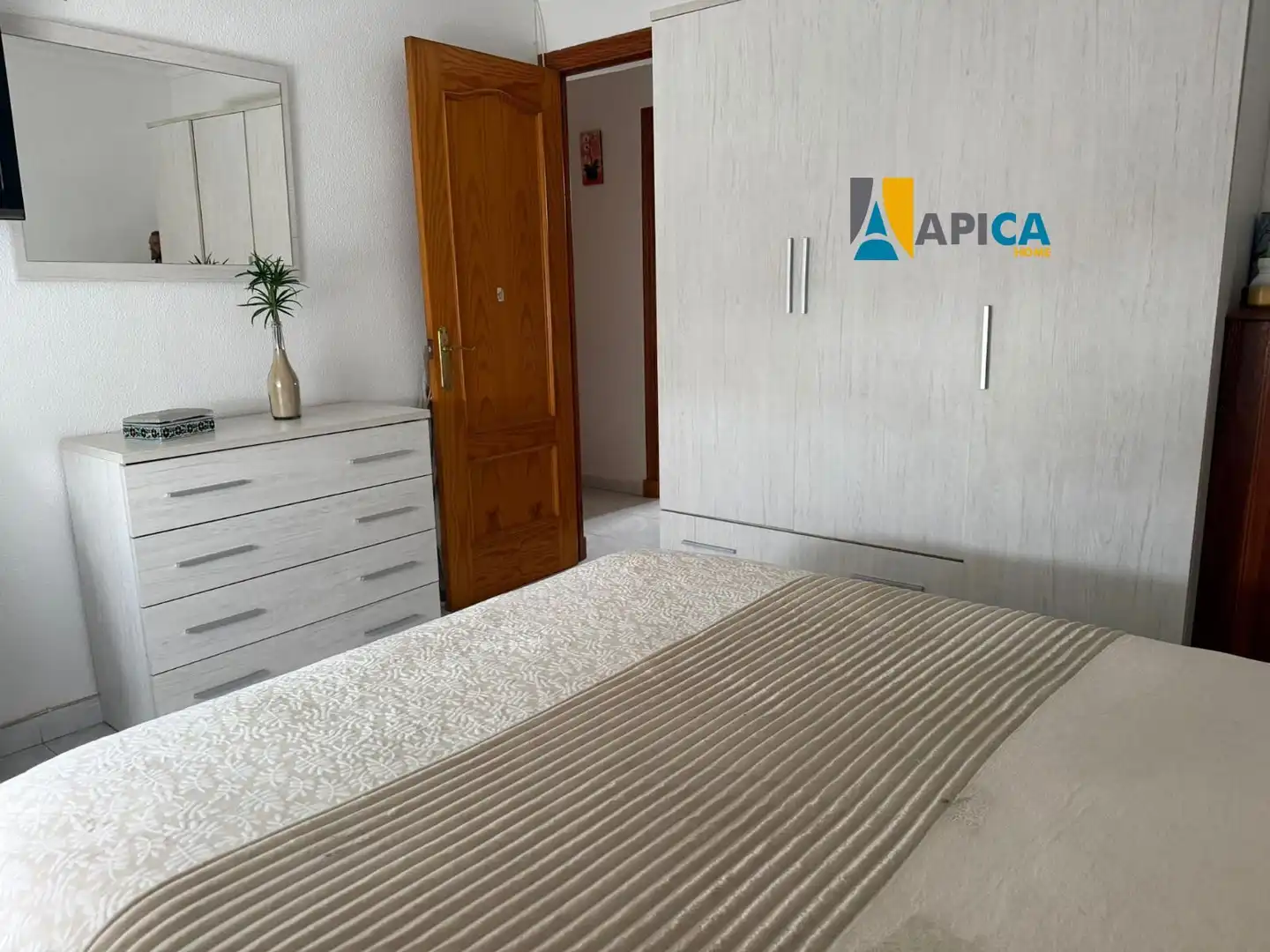 Schlafzimmer von Wohnung zum Verkauf in Barbate mit Möbliert