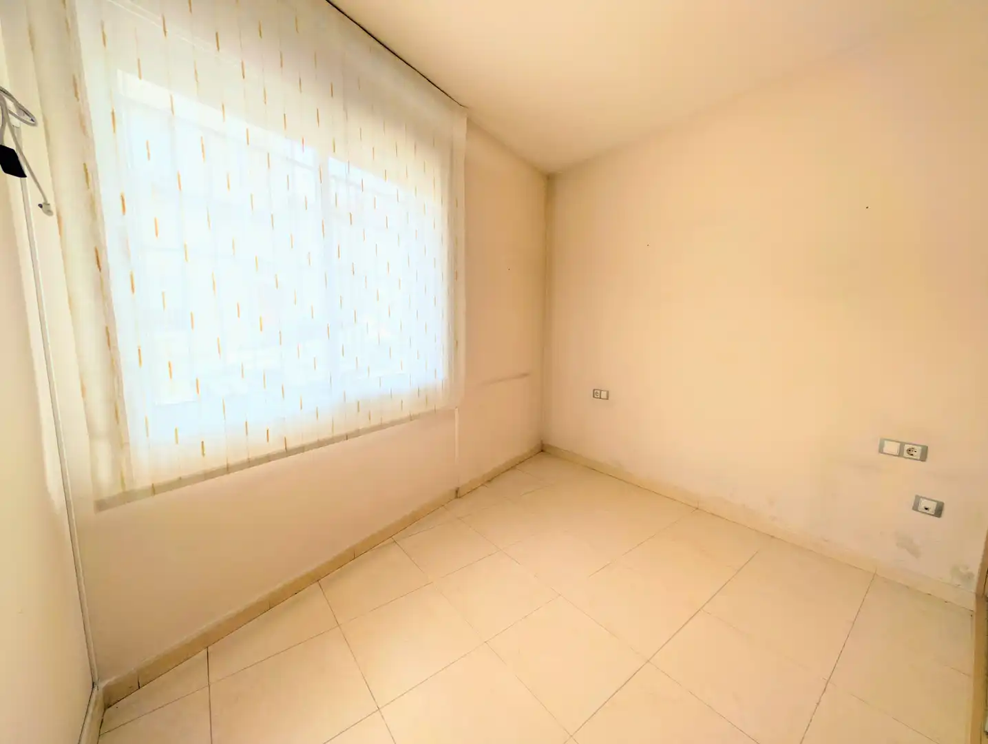 Habitación de Planta baja en venta en Terrassa con Aire acondicionado, Terraza y Amueblado