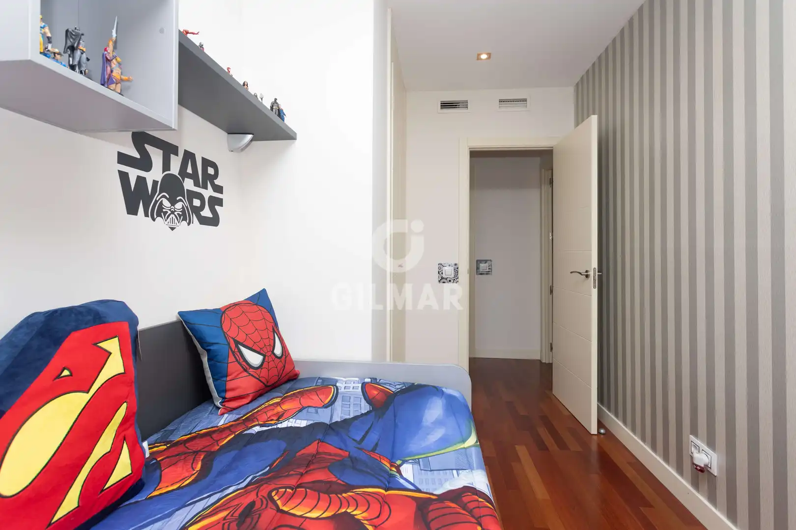 Bedroom of Flat for sale in Madrid  with Heating, Private garden and Storage room