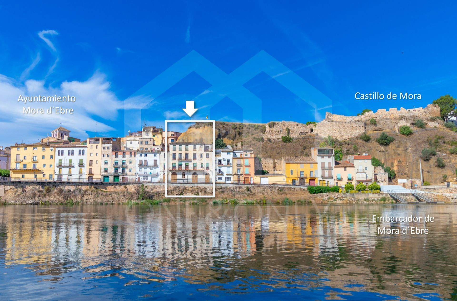 Vista exterior de Casa o xalet en venda en Móra d'Ebre amb Terrassa i Traster