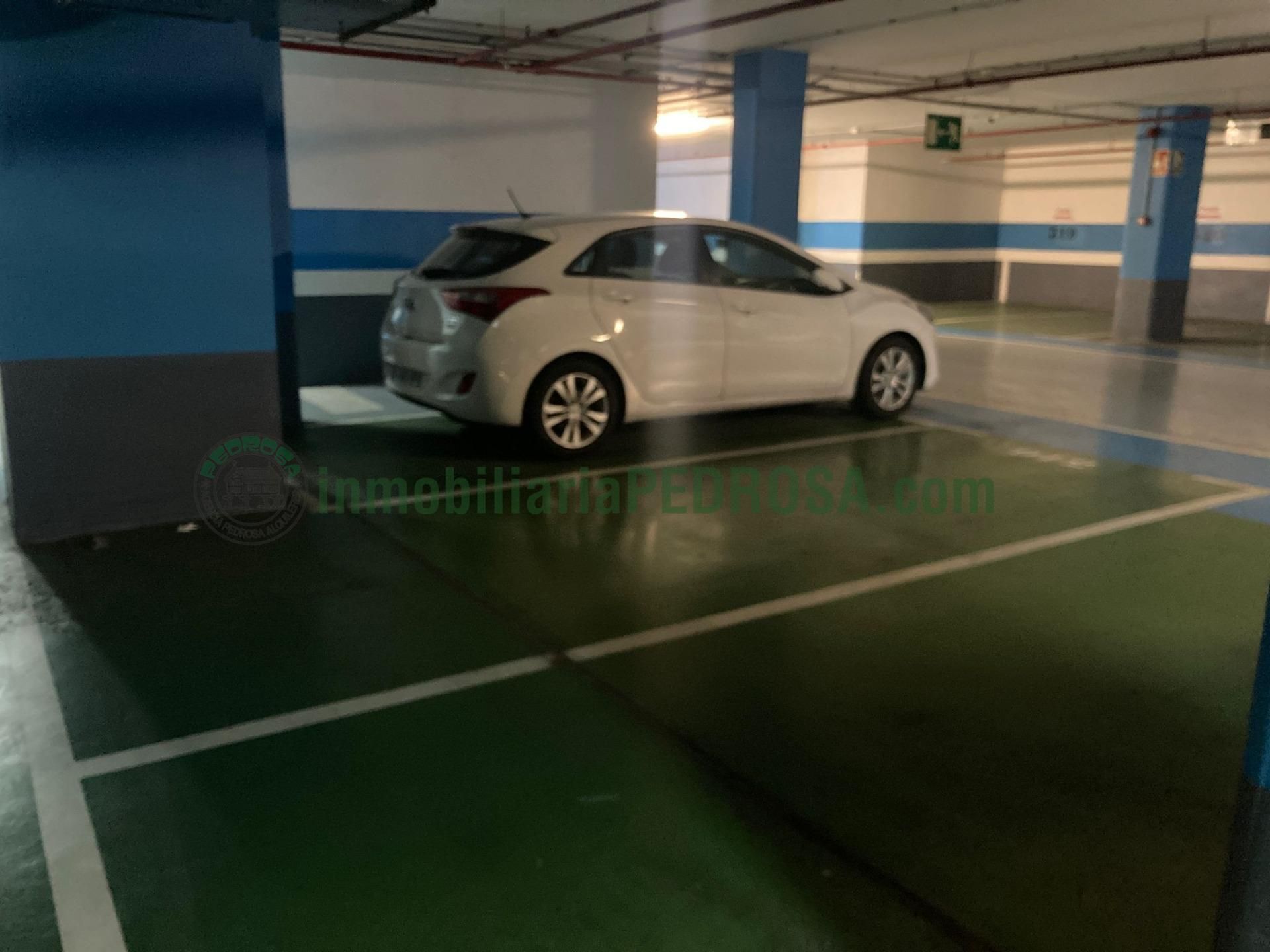 Parking of Garage to rent in Pontevedra Capital 
