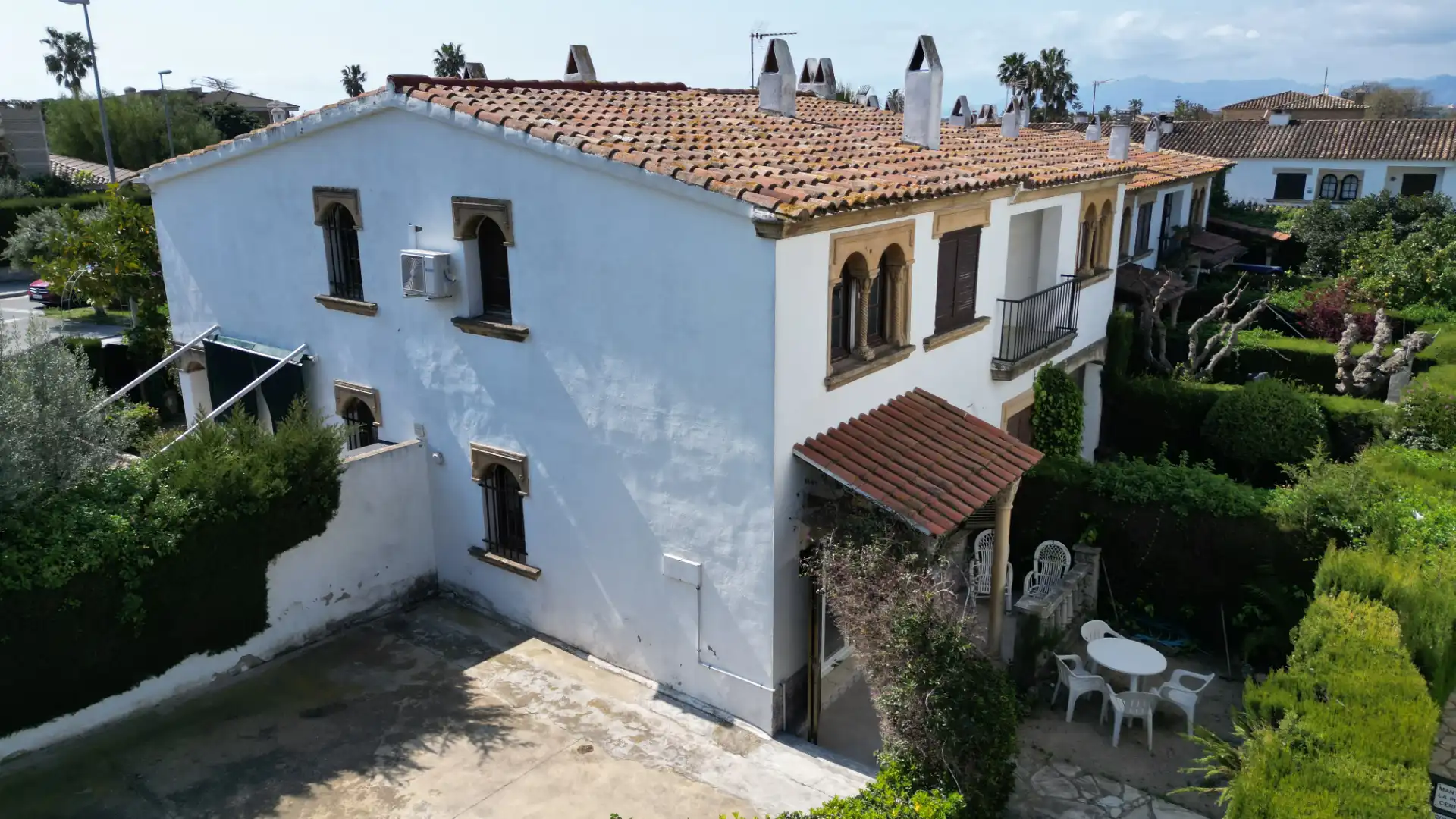 Exterior view of Single-family semi-detached for sale in Cambrils  with Air Conditioner, Private garden and Parquet flooring