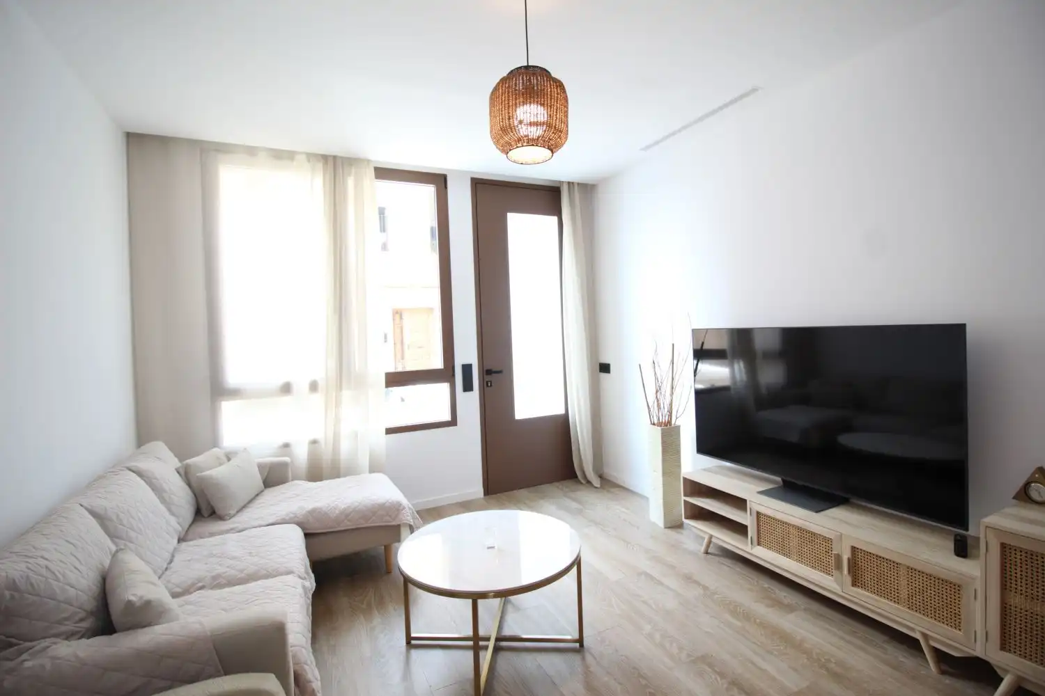 Living room of Flat for sale in Faura  with Air Conditioner, Terrace and Storage room