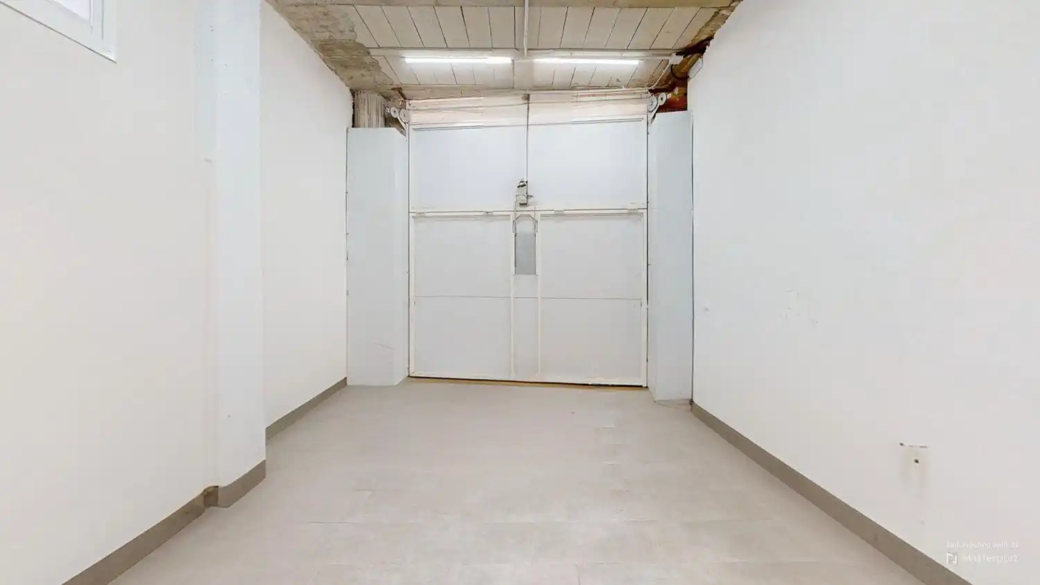 Commercial properties for sale in Sevilla  with Air Conditioner