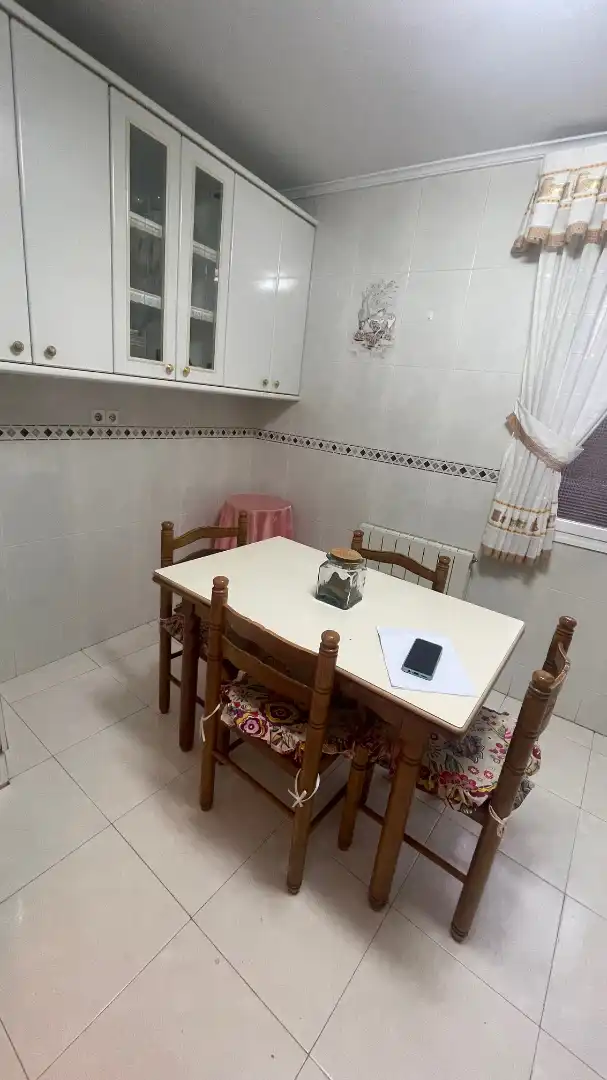 Piso en venta en Azeta - Abatxolo