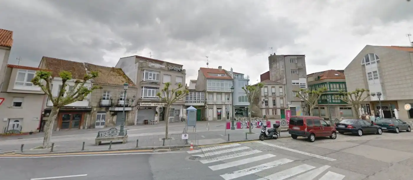 Vista exterior de Local en venda en Vilagarcía de Arousa