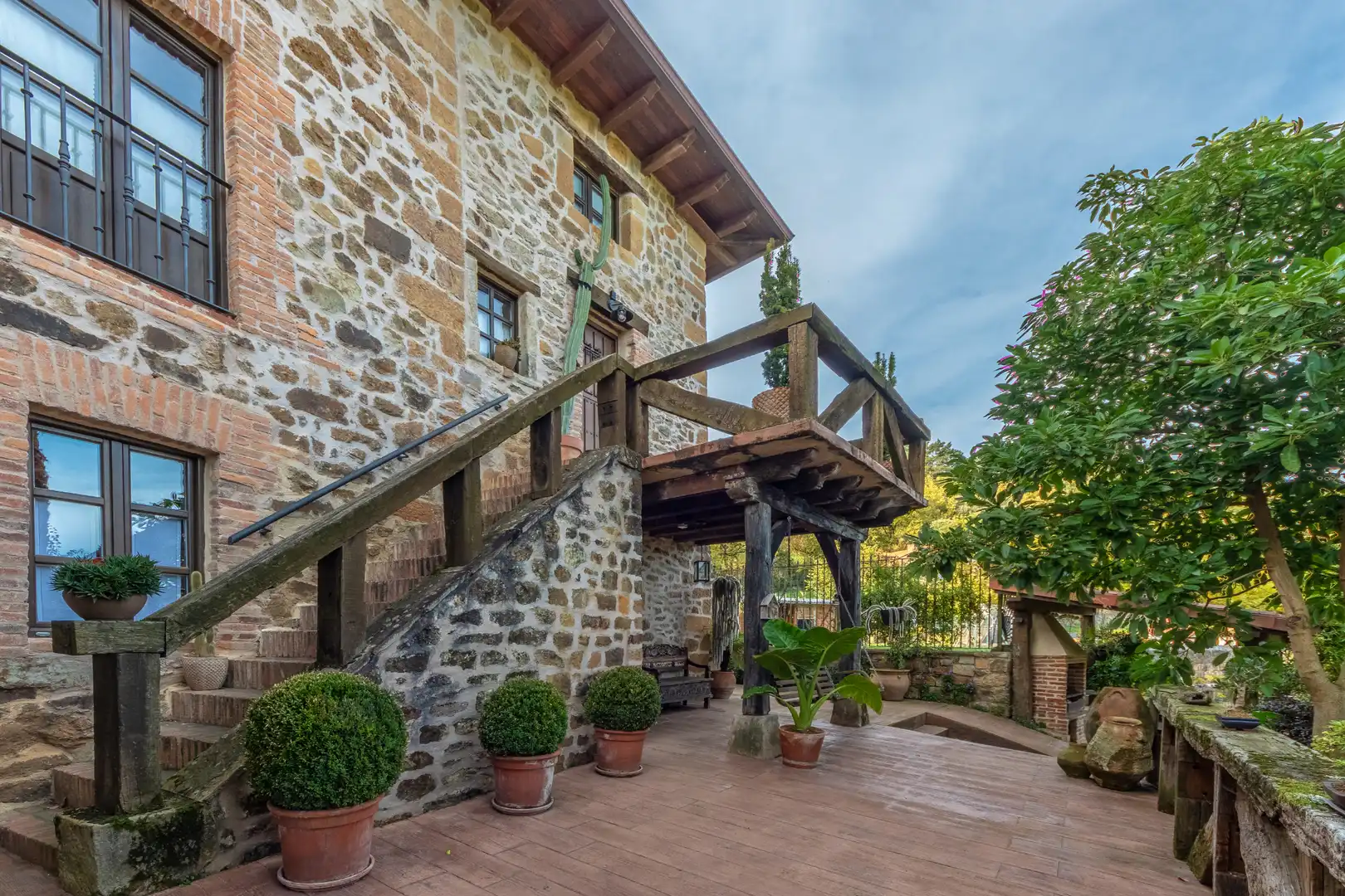 Vista exterior de Casa o chalet en venta en Galdames con Parquet, Trastero y Piscina