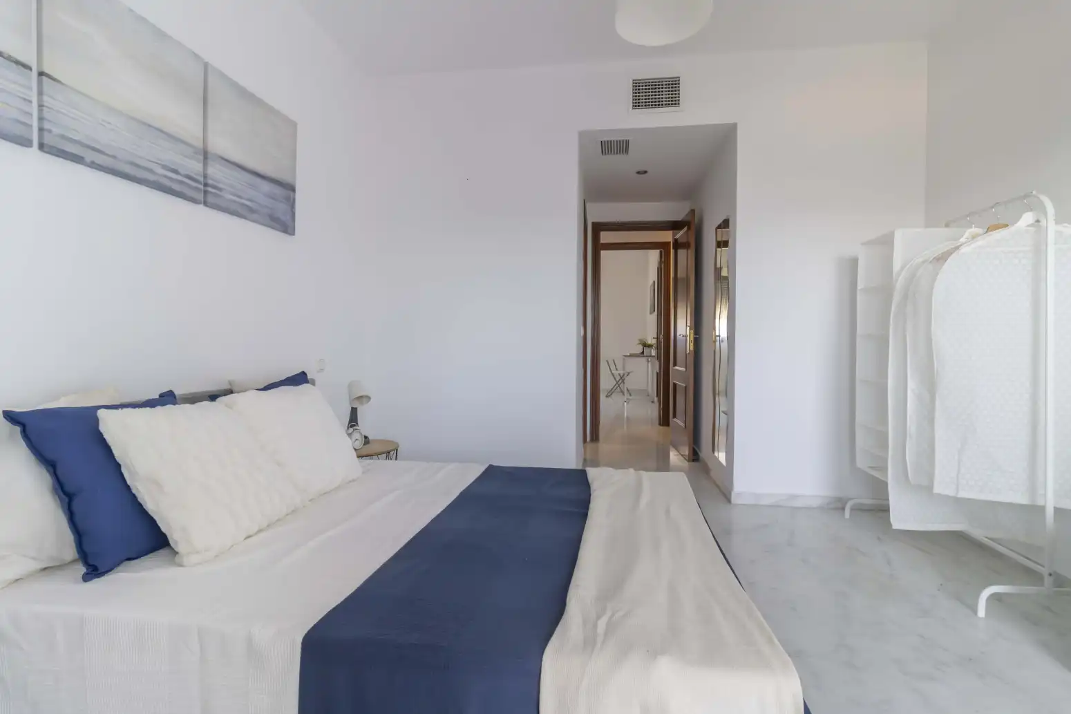 Schlafzimmer von Wohnung zum Verkauf in Mairena del Aljarafe mit Klimaanlage, Privatgarten und Terrasse