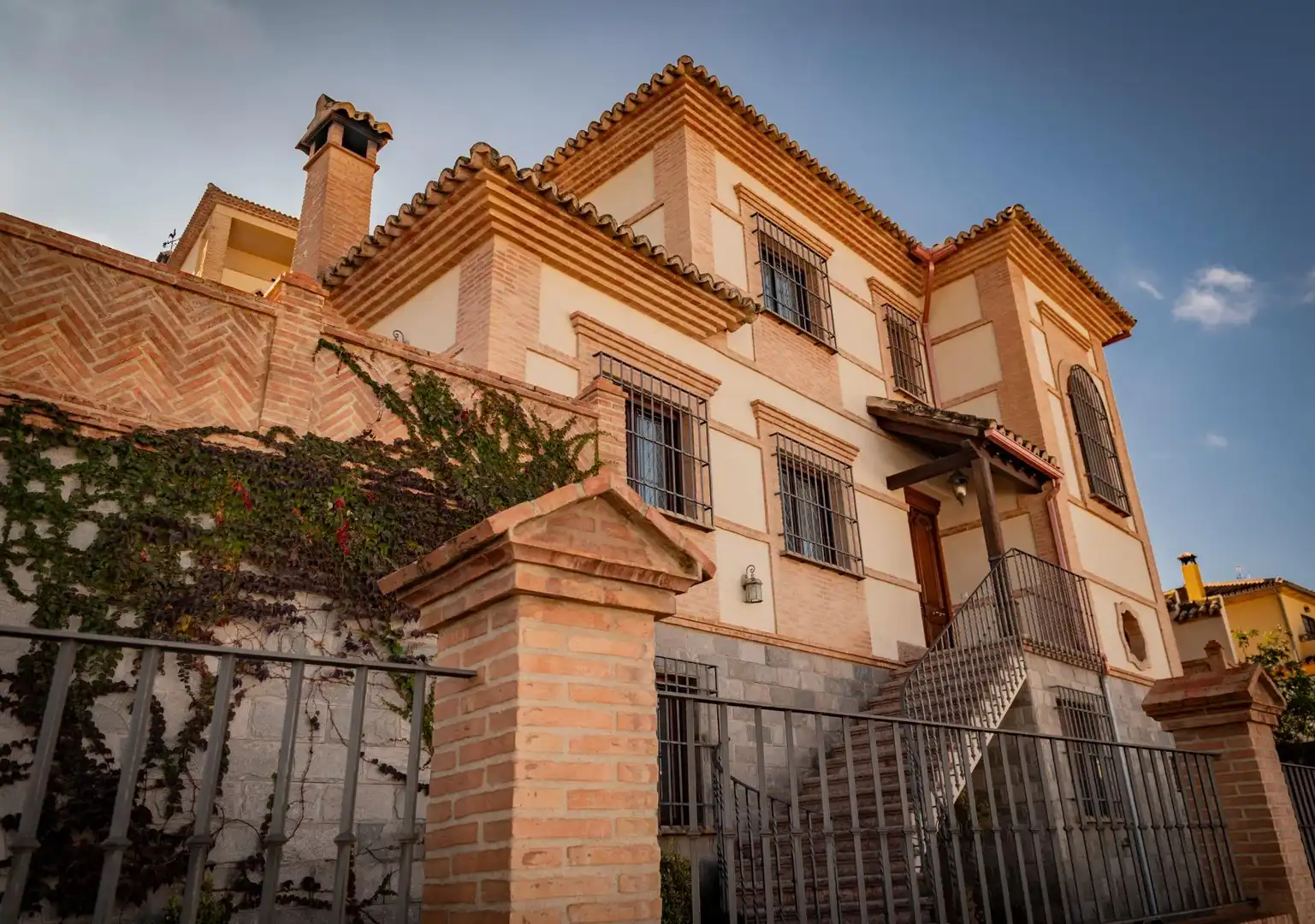 Vista exterior de Casa o xalet en venda en Antequera amb Aire condicionat, Terrassa i Traster