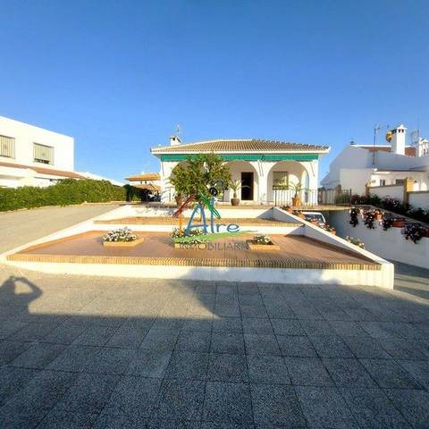 Casa-chalet en Venta en Retama en Caño Guerrero