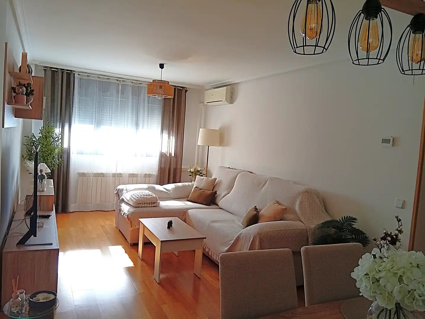 Sala de estar de Piso en venta en Valdemoro con Aire acondicionado, Calefacción y Jardín privado