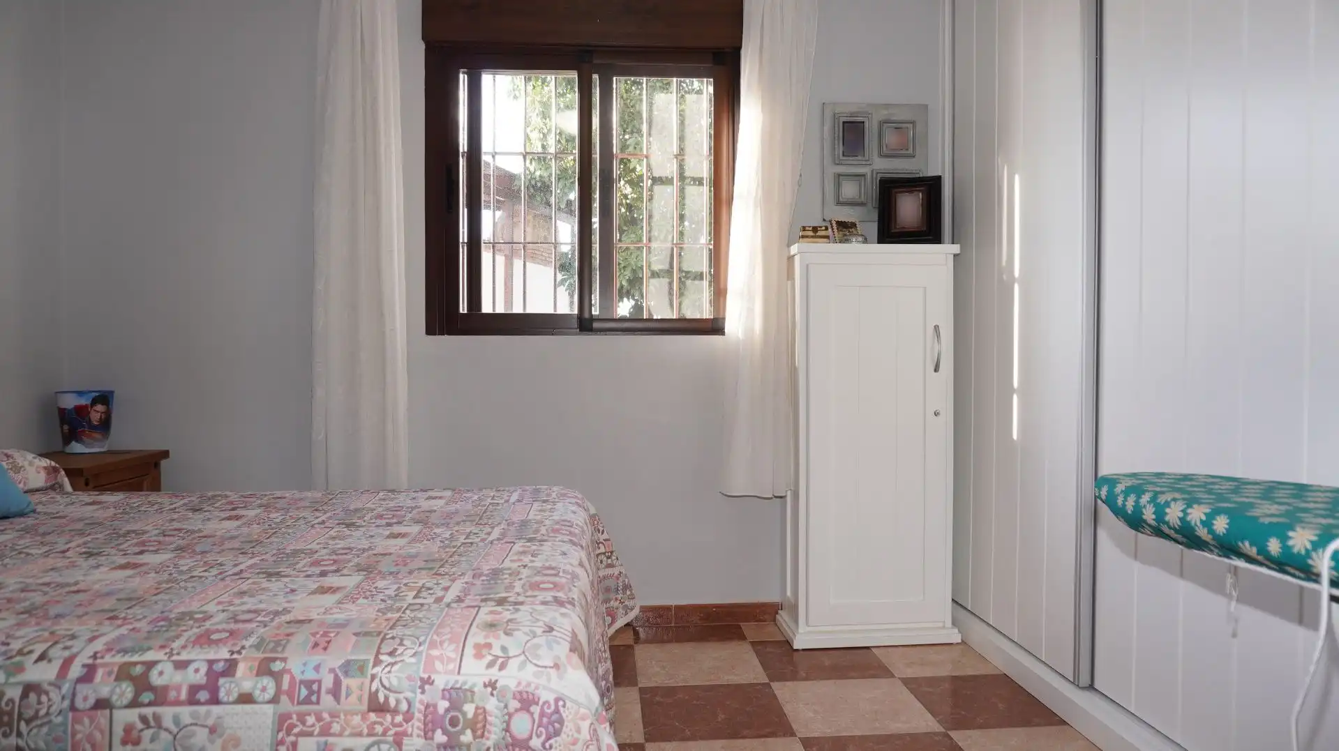 Dormitori de Finca rústica en venda en Motril amb Aire condicionat, Terrassa i Traster