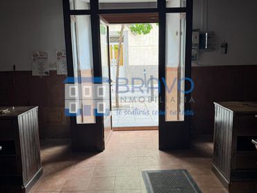 Casa bifamiliare con balcone in vendita a Plaza España