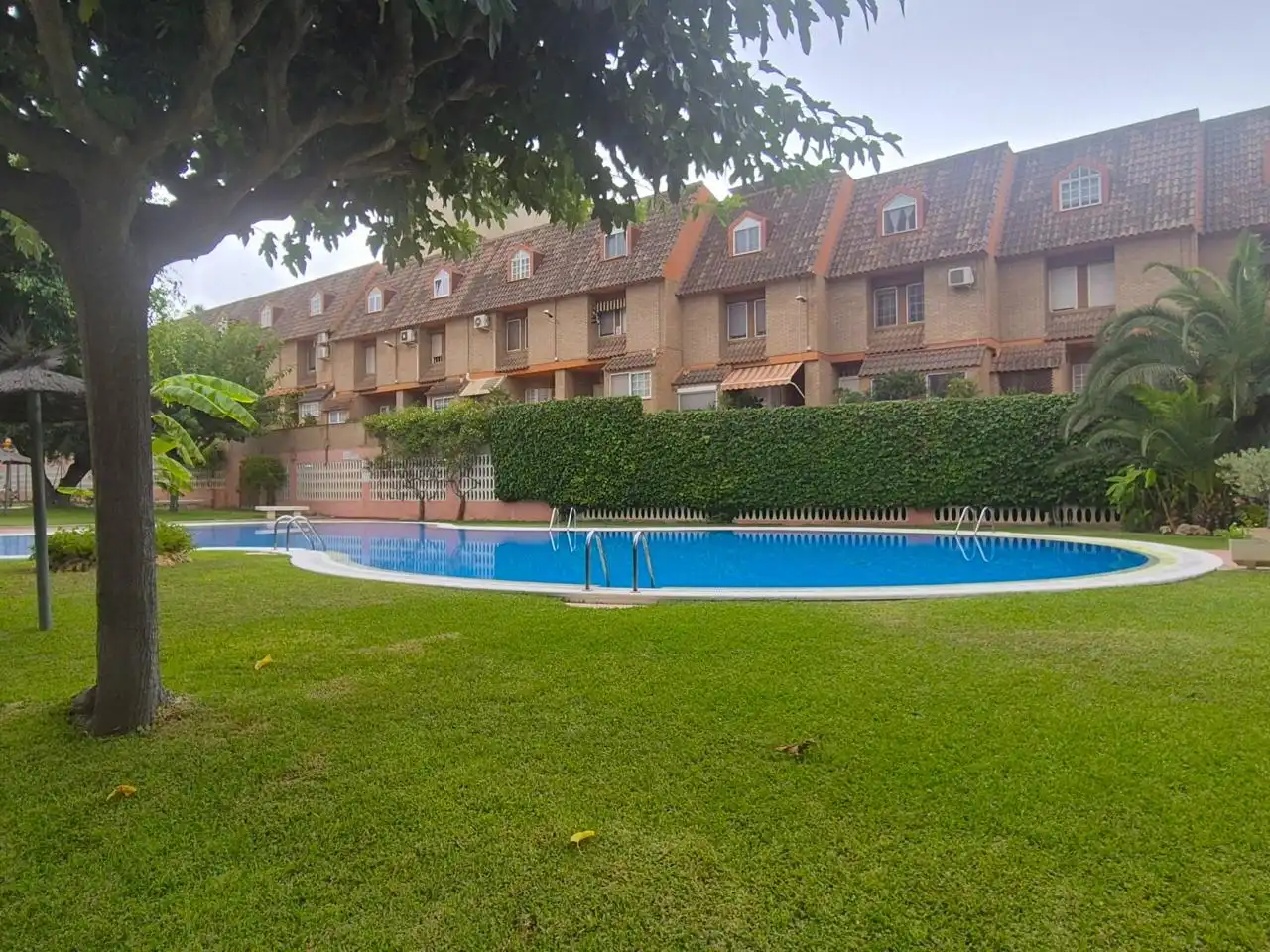 Piscina de Casa o xalet en venda en Alicante / Alacant amb Aire condicionat, Jardí privat i Terrassa