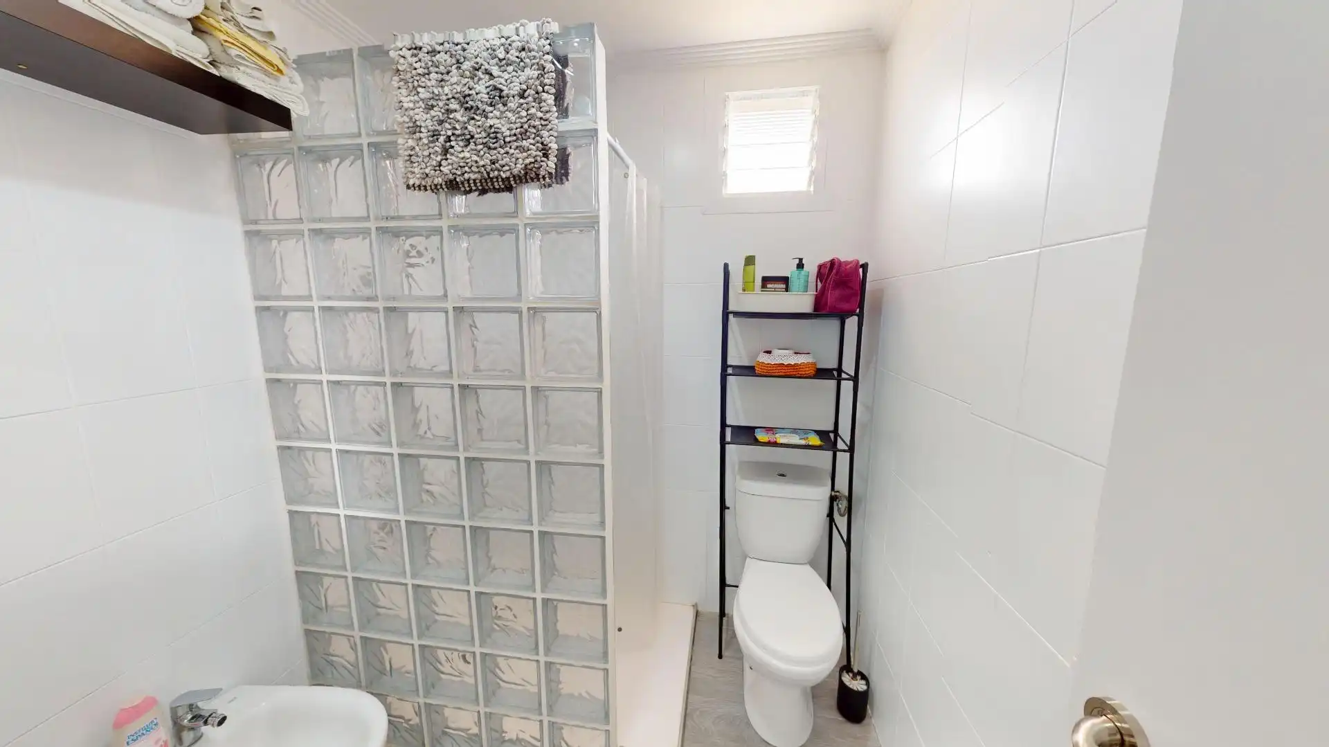 Baño de Piso en venta en Alcalá de Guadaira con Aire acondicionado, Calefacción y Terraza