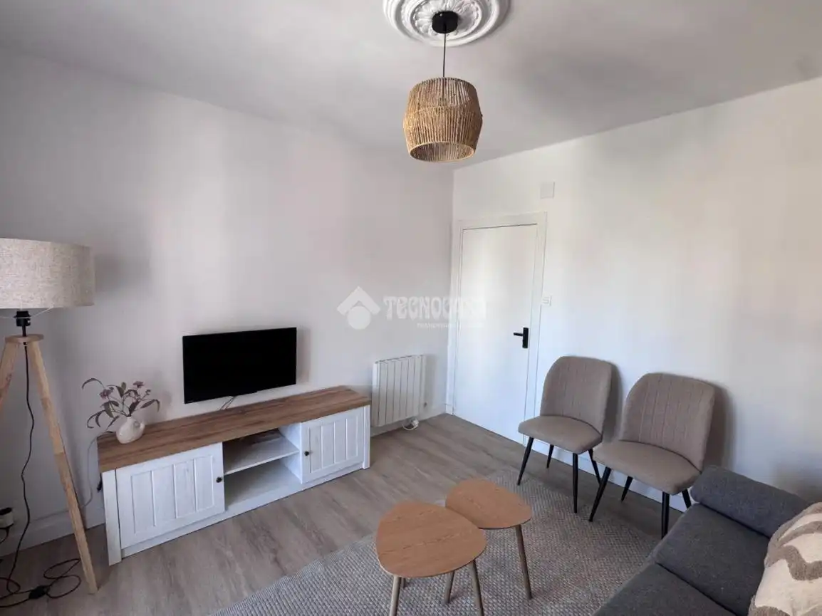 Living room of Flat for rent in León Capital   with Heating, Parquet flooring and Terrace