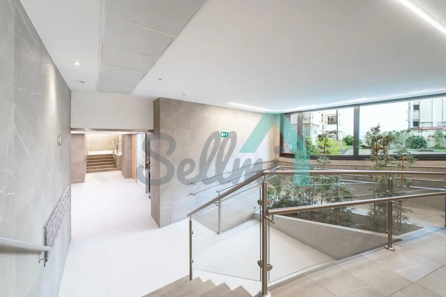 Piso en venta en Oviedo  con Calefacción, Parquet y Terraza