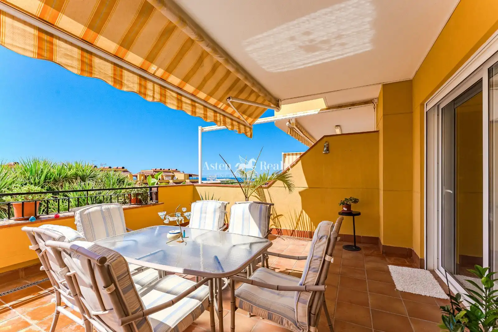 Terrasse von Wohnung zum Verkauf in Santiago del Teide mit Klimaanlage, Privatgarten und Terrasse