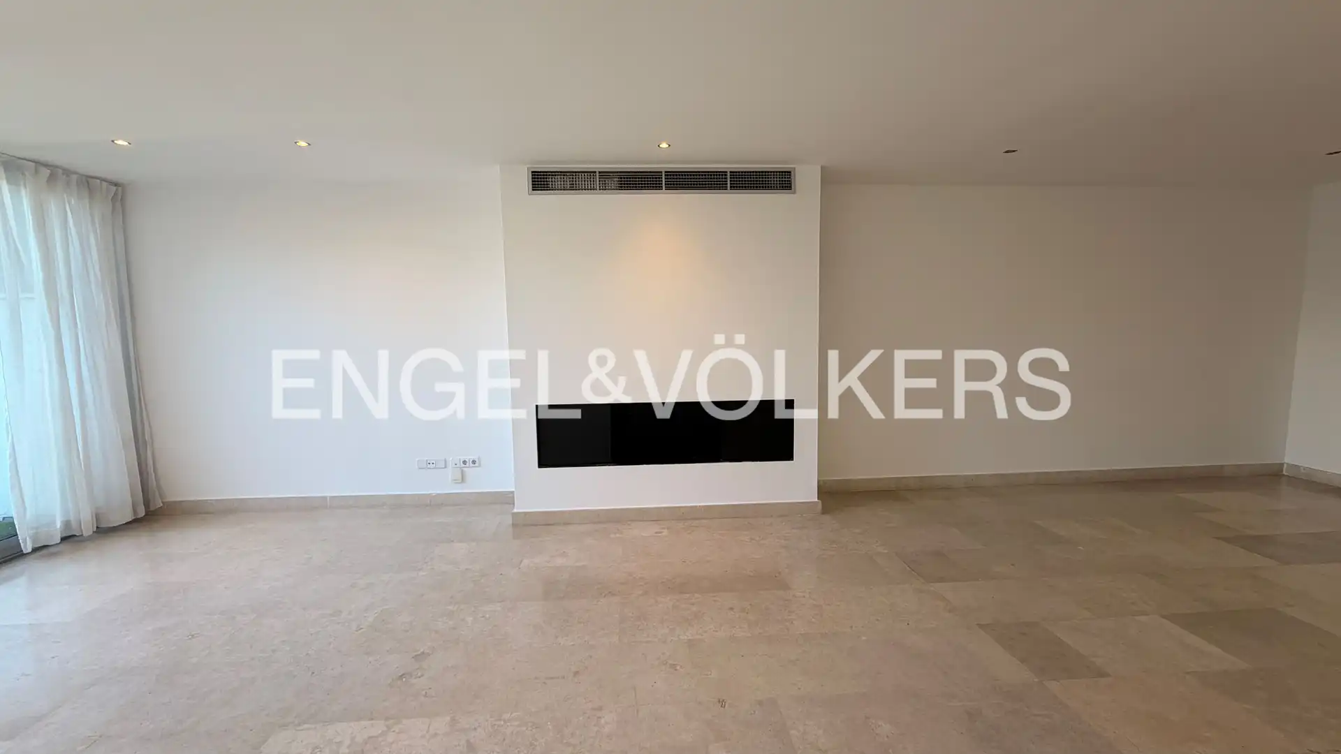 Sala d'estar de Casa o xalet de lloguer en La Moraleja amb Aire condicionat, Calefacció i Terrassa