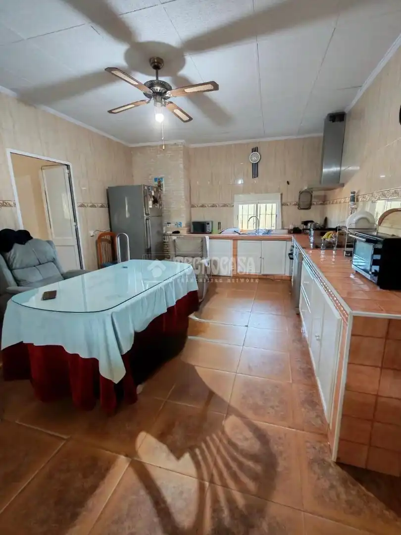 Cocina de Finca rústica en venta en Marchena con Aire acondicionado
