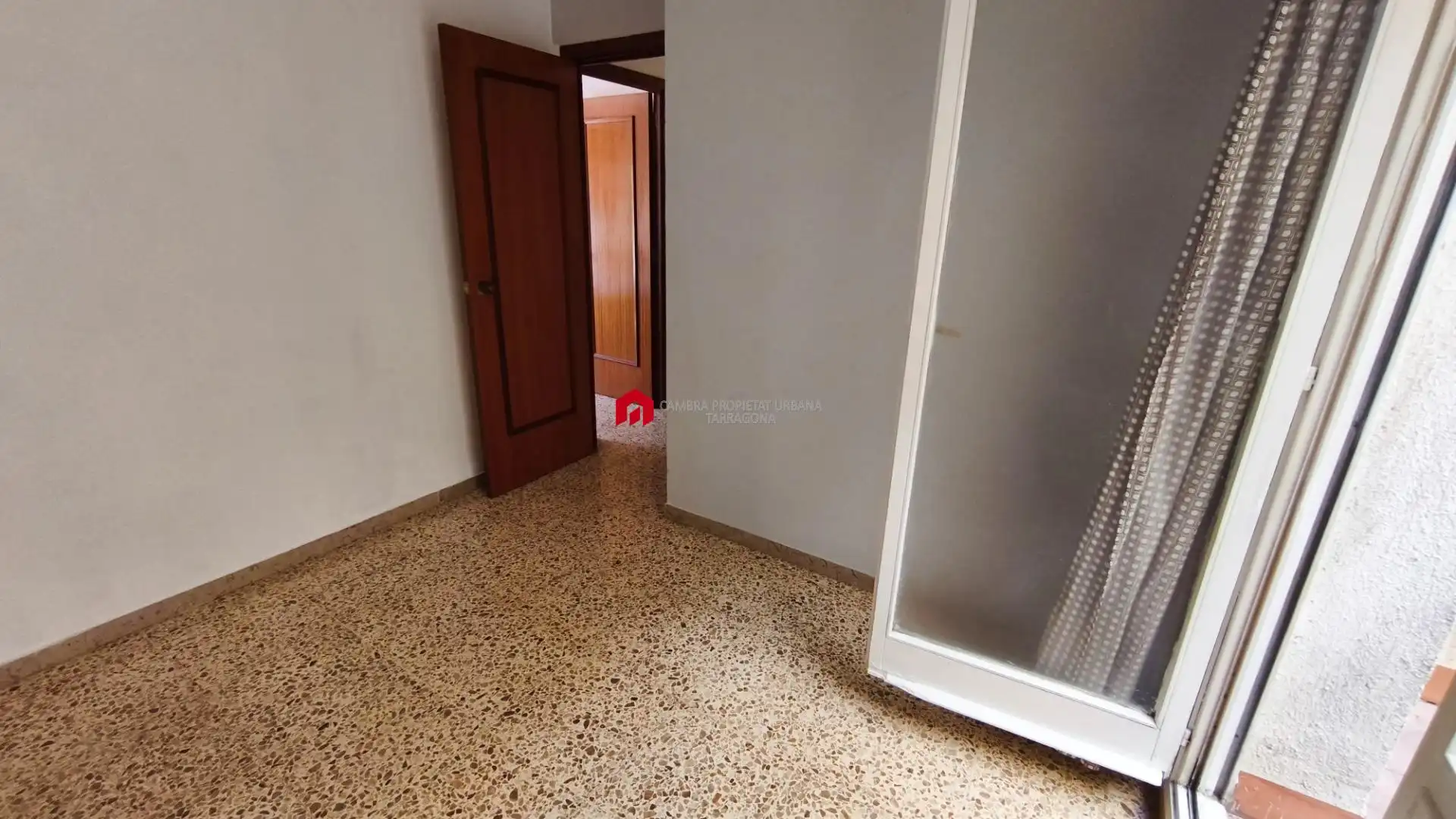 Wohnung zum Verkauf in Tortosa mit Privatgarten, Terrasse und Möbliert