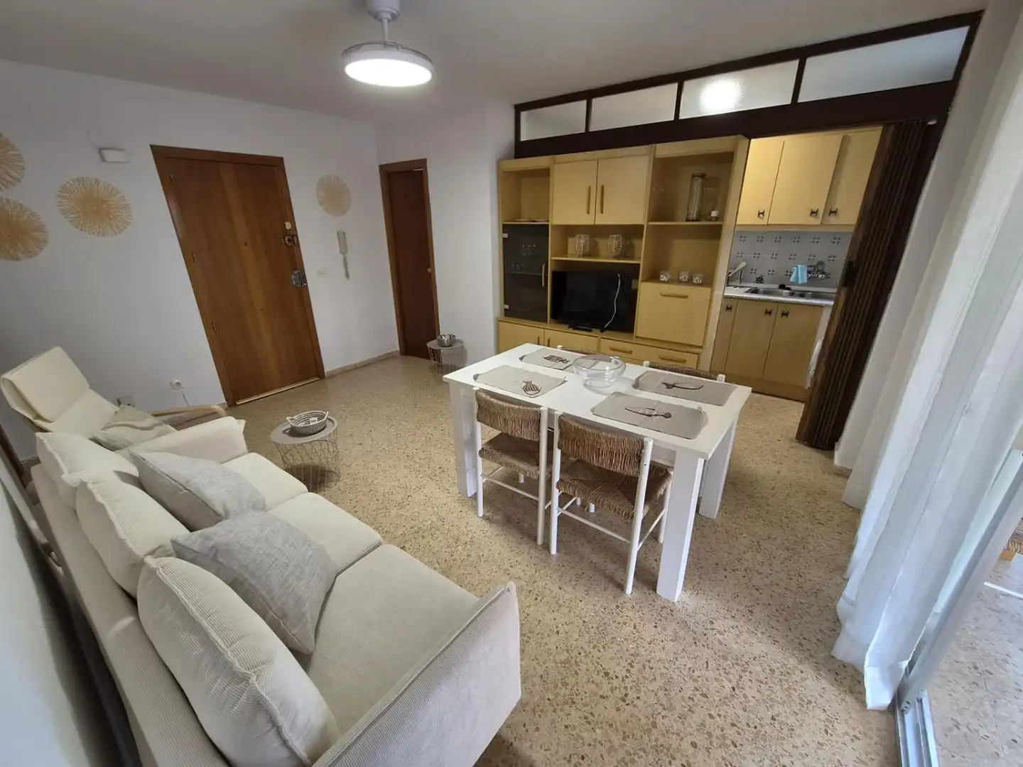 Sala de estar de Apartamento de alquiler en Benicasim / Benicàssim con Terraza y Amueblado