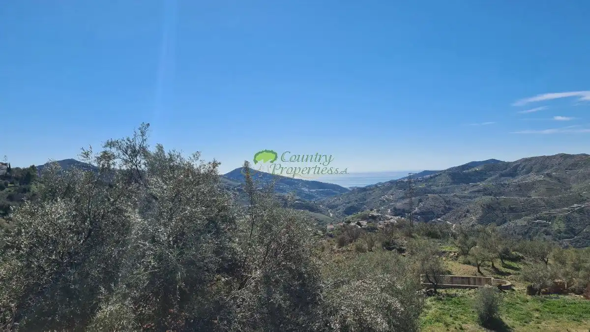 Finca rústica en venda en Canillas de Albaida amb Aire condicionat, Calefacció i Jardí privat