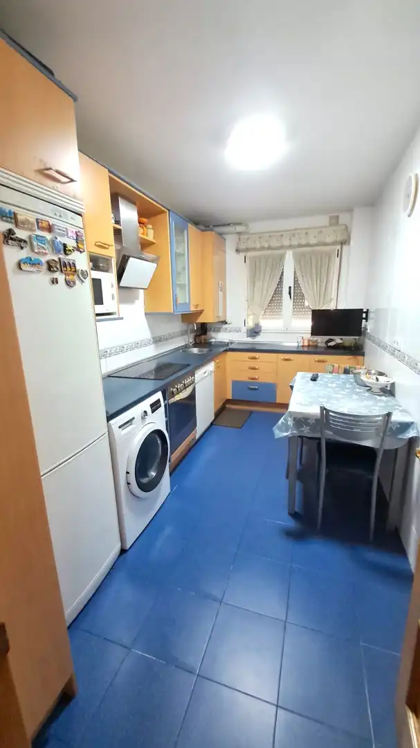Küche von Wohnung zum Verkauf in Cuéllar mit Heizung, Parkett und Abstellraum