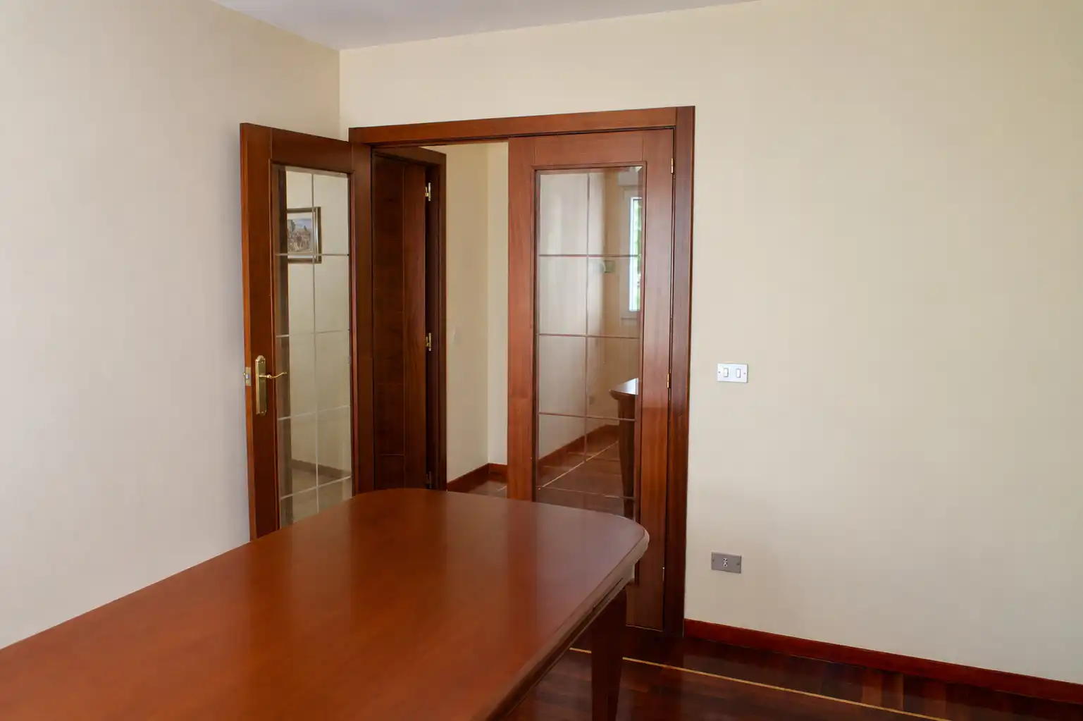 Piso en venta en Vigo  con Calefacción, Parquet y Amueblado