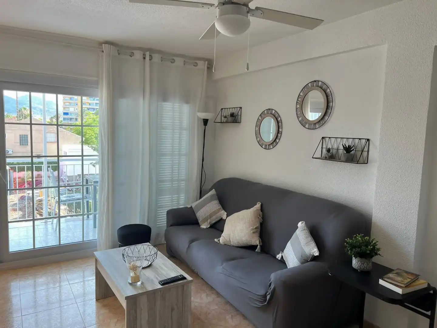 Sala d'estar de Apartament de lloguer en Cartagena amb Aire condicionat, Calefacció i Terrassa
