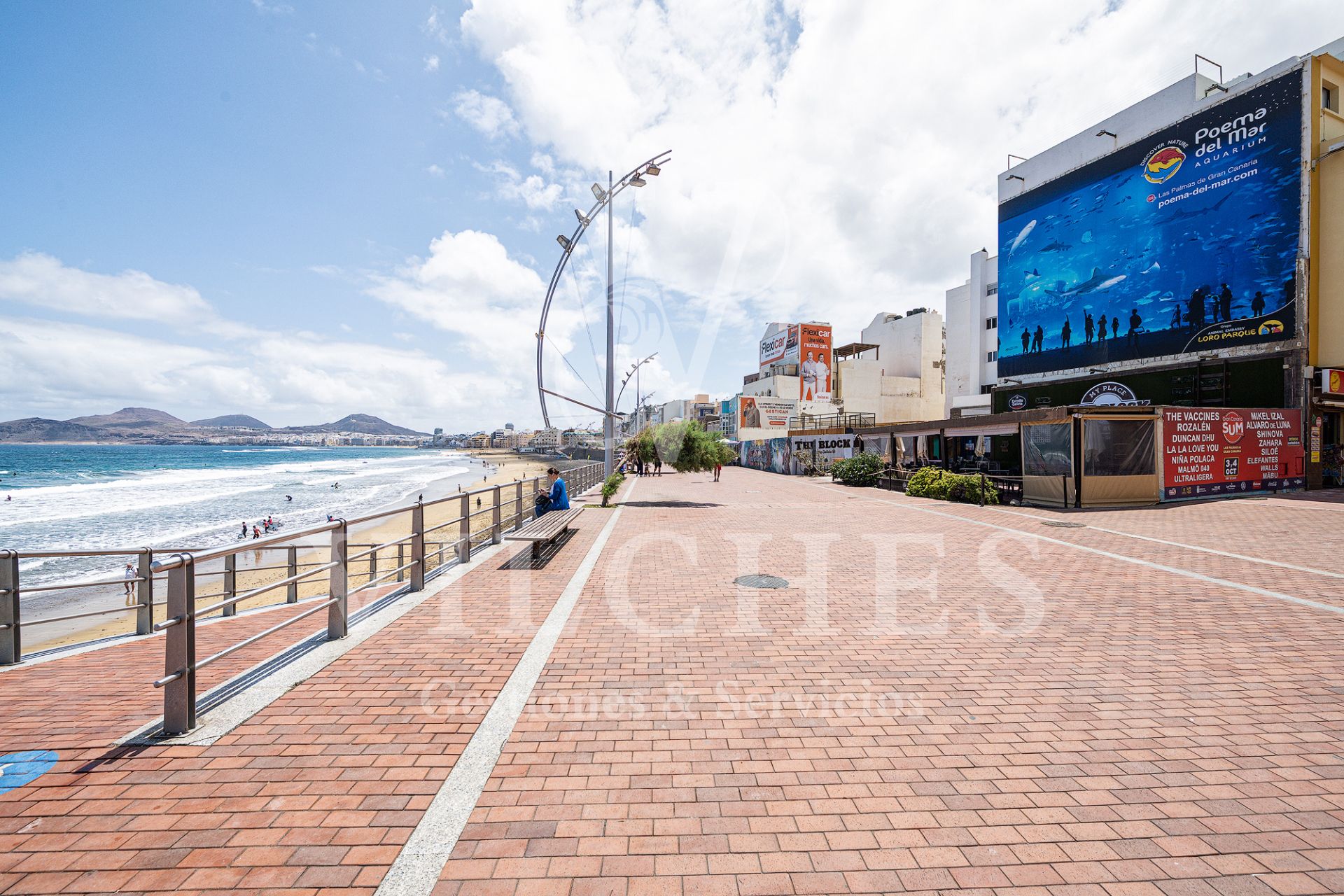 Vista exterior de Pis en venda en Las Palmas de Gran Canaria amb Aire condicionat, Traster i Moblat