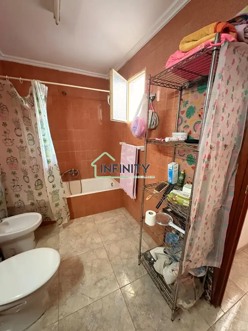 Badezimmer von Haus oder Chalet zum Verkauf in La Font d'en Carròs mit Klimaanlage, Heizung und Möbliert