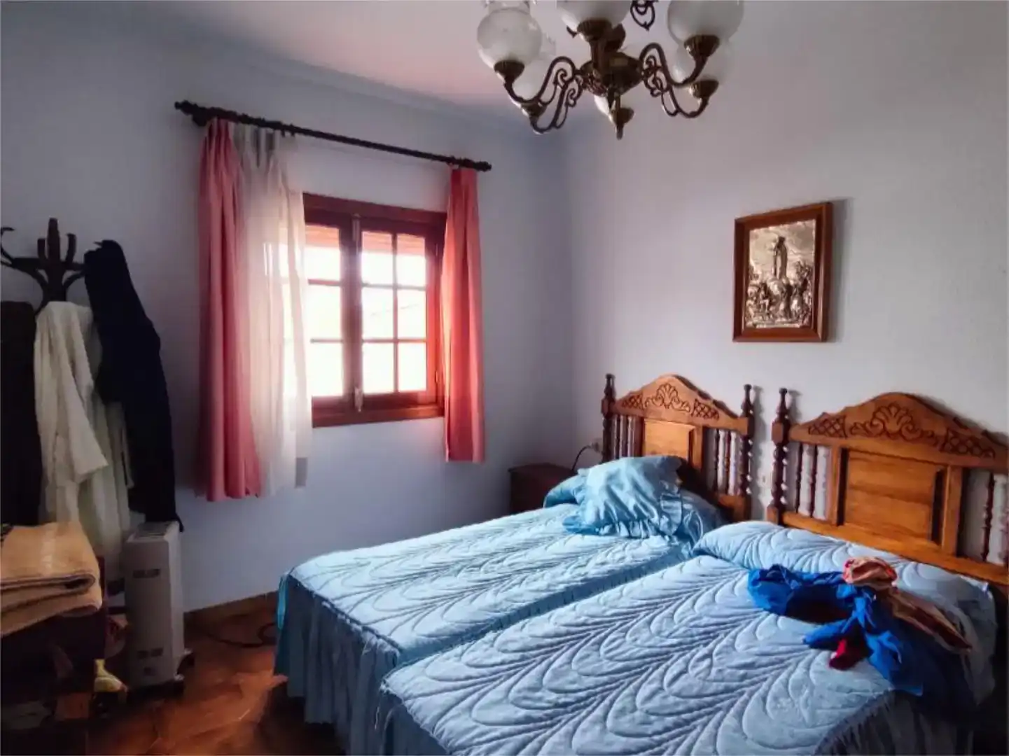 Dormitori de Pis en venda en Herrera del Duque amb Aire condicionat i Balcó