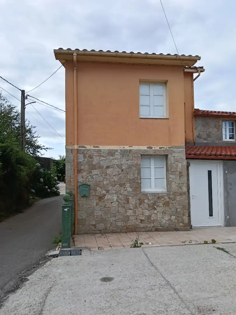 Adossat en venda a Oza dos Ríos