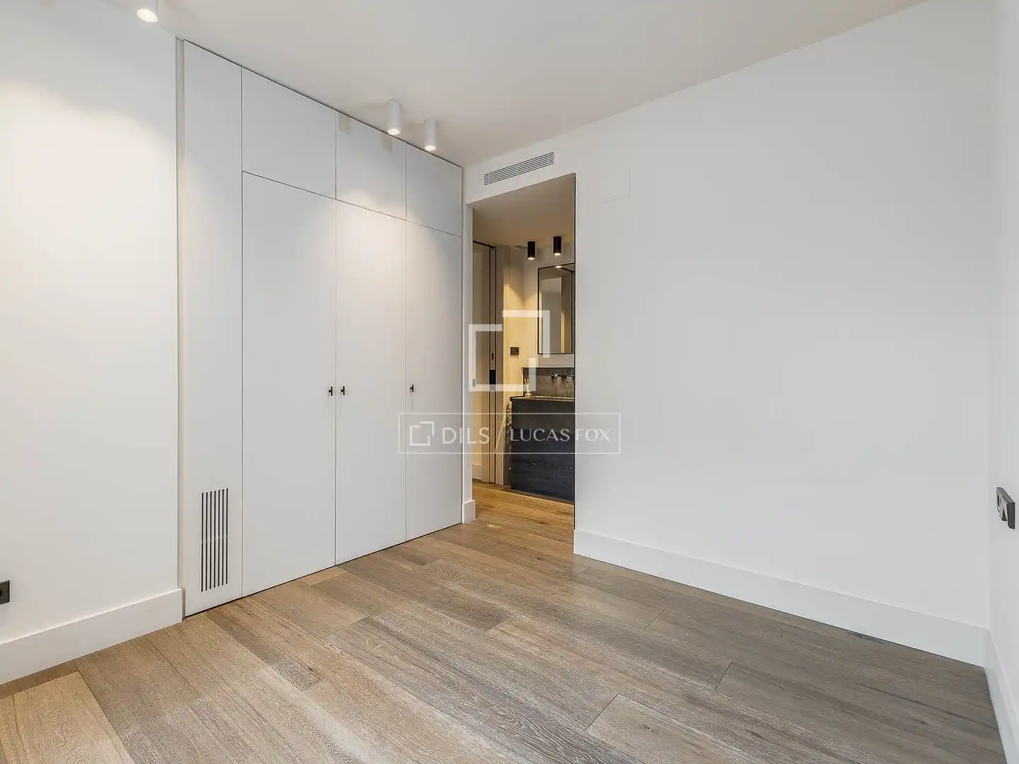 Habitación de Piso en venta en Barcelona con Aire acondicionado, Calefacción y Terraza