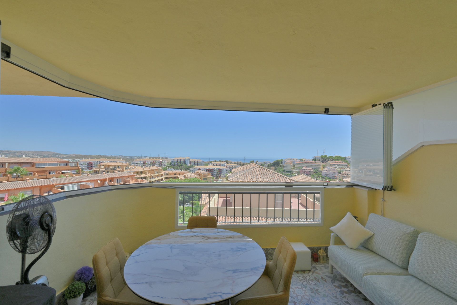 Habitación de Apartamento en venta en Mijas con Aire acondicionado, Terraza y Piscina