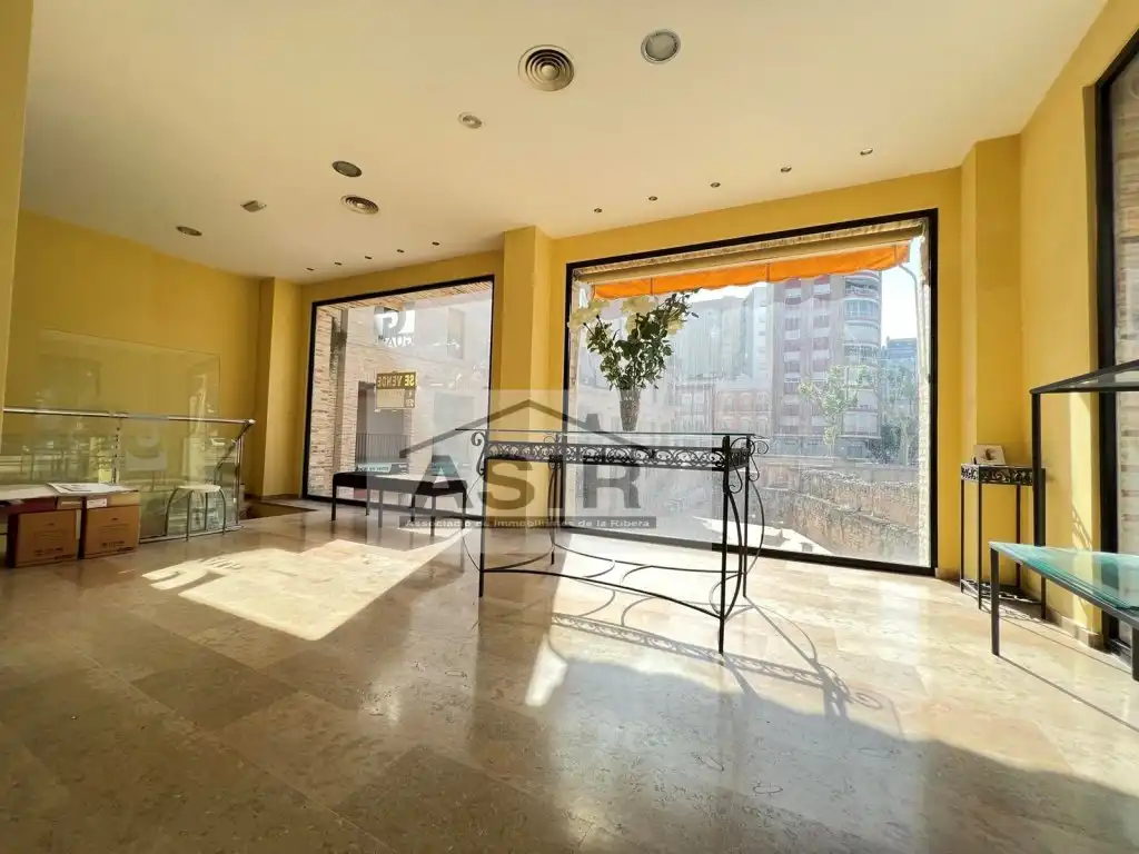 Exterior view of Commercial properties for rent in Alzira