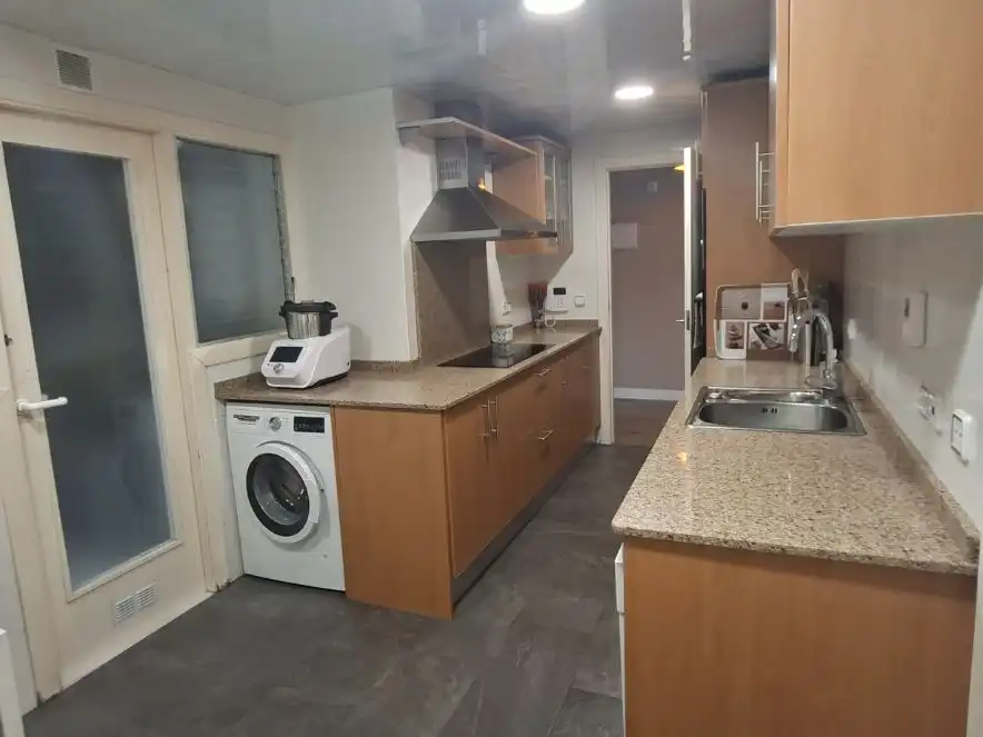 Appartamento con ascensore in vendita a Avenida turo 7, imagen 5