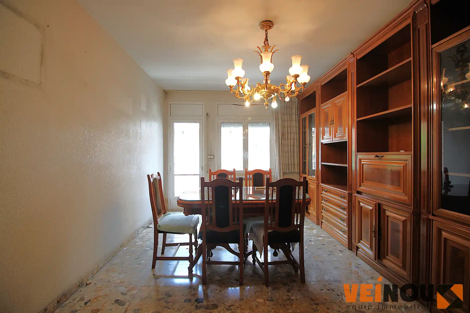 Comedor de Casa adosada en venta en Cornellà de Llobregat con Terraza y Balcón