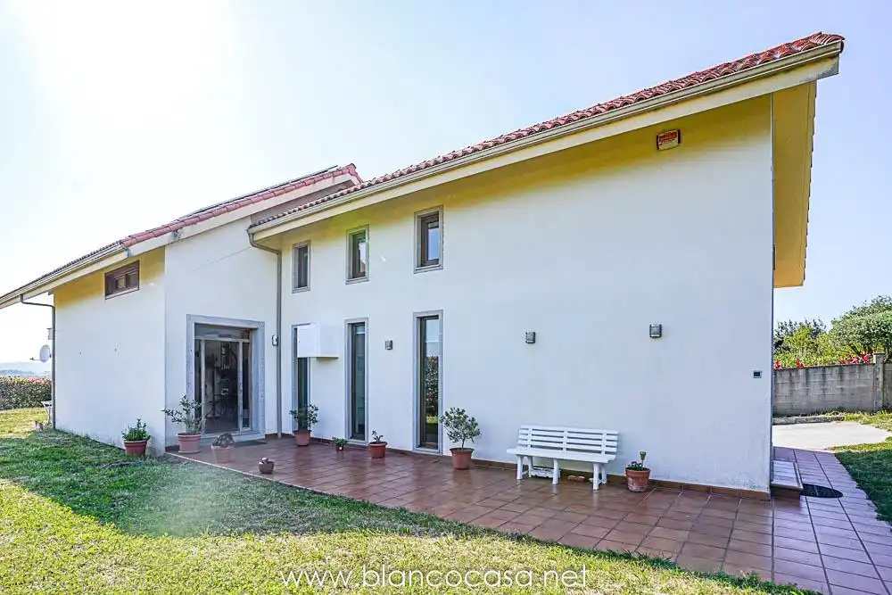 Exterior view of Houses for sale in Carballo  with Heating, Private garden and Storage room
